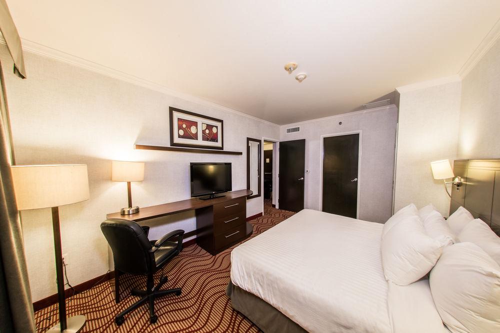 Courtyard By Marriott San Luis Potosi Hotel Exterior photo