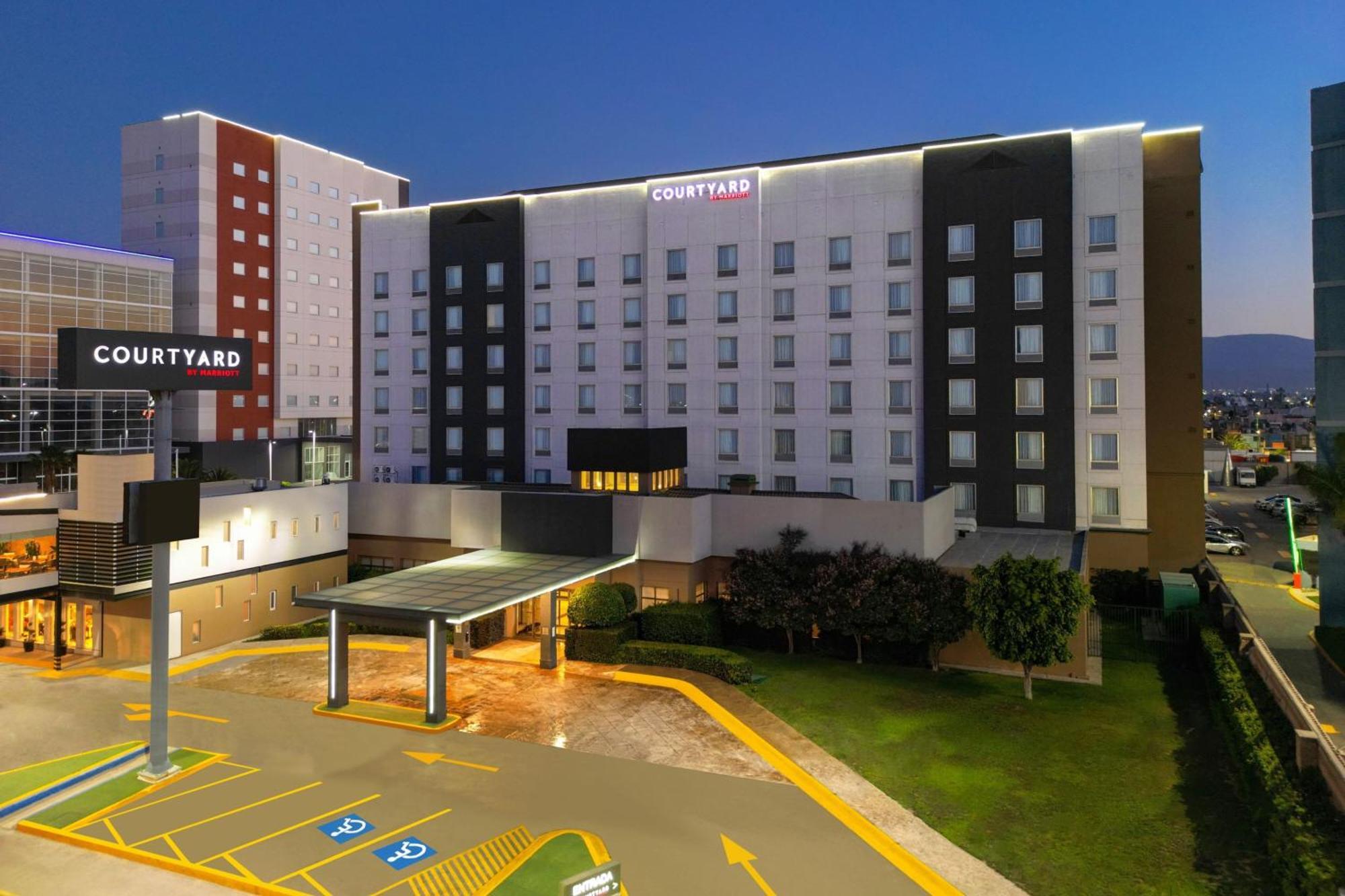 Courtyard By Marriott San Luis Potosi Hotel Exterior photo