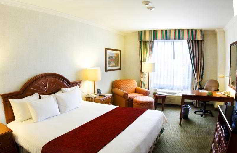 Courtyard By Marriott San Luis Potosi Hotel Room photo